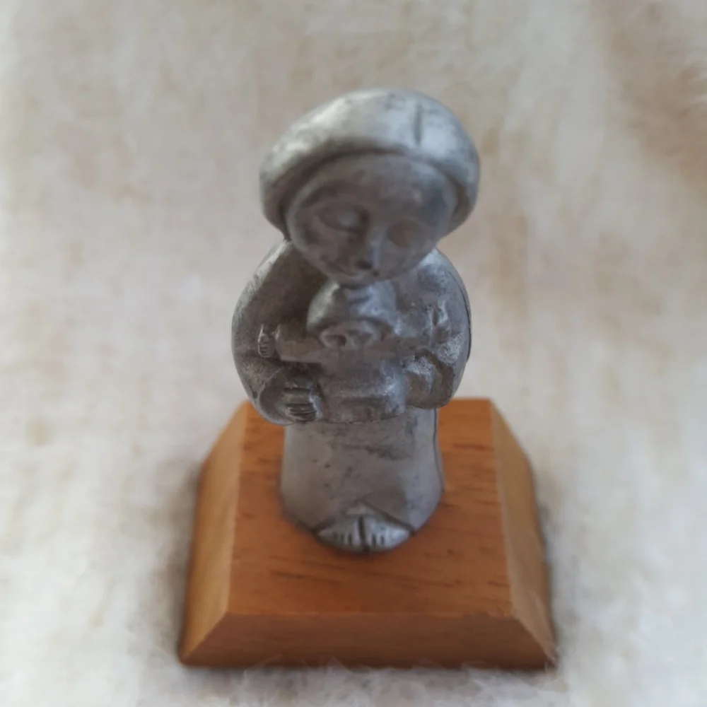 Mary and Baby Jesus Tiny Figurine Wood Pedestal Shadow Box Display Decor